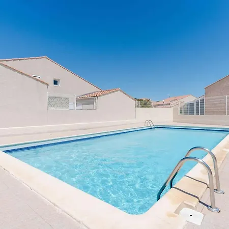 Pavillon T2 Mezzanine Climatise Avec Piscine Et Parking, Proche - 6 Pers - Fr-1-409-216 Gruissan