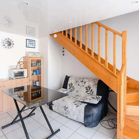 Pavillon T2 Mezzanine Climatise Avec Piscine Et Parking, Proche - 6 Pers - Fr-1-409-216 Villa *